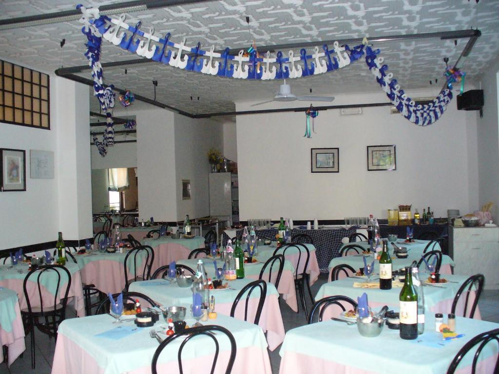 Hotel Penny Rimini Luaran gambar